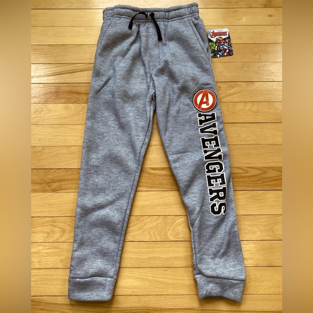 Marvel Sweatpants Avengers Boys Size 7 Gray Logo
